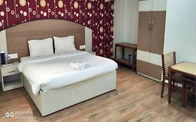 Dew Drop Inn